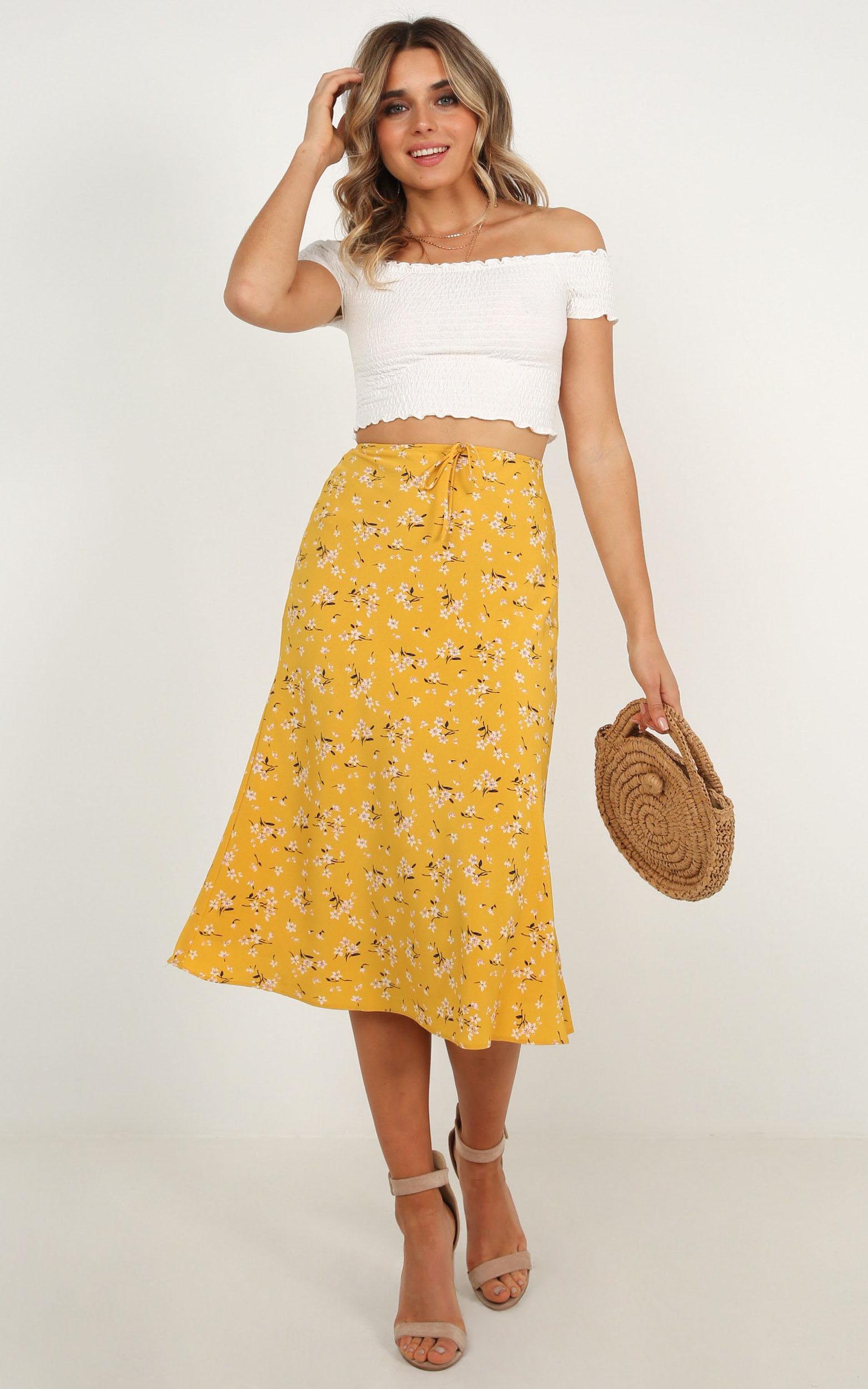 Lemon Squeeze Skirt In Yellow Floral | Showpo
