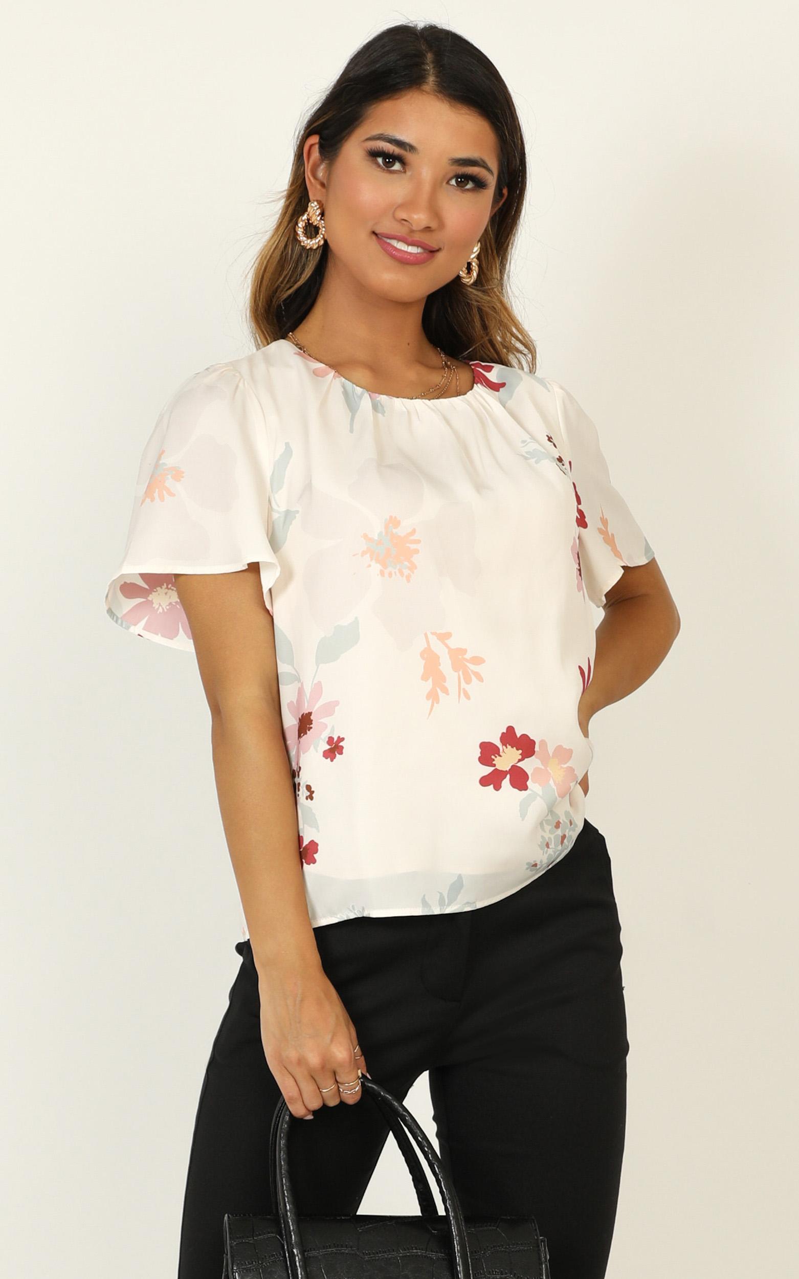 Image of Showpo Making Time Top in cream floral -  (XXS) Floral Tops