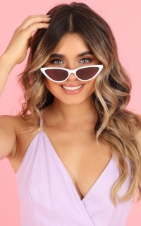 Lost At Sea Sunglasses In White And Gold