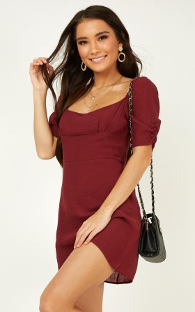 Valley Life Dress In Wine