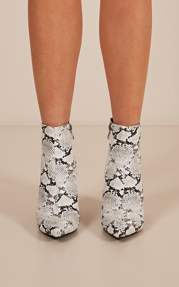 therapy snake alloy boots