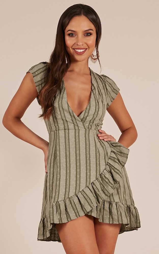 Short Straw Dress In Khaki | Showpo