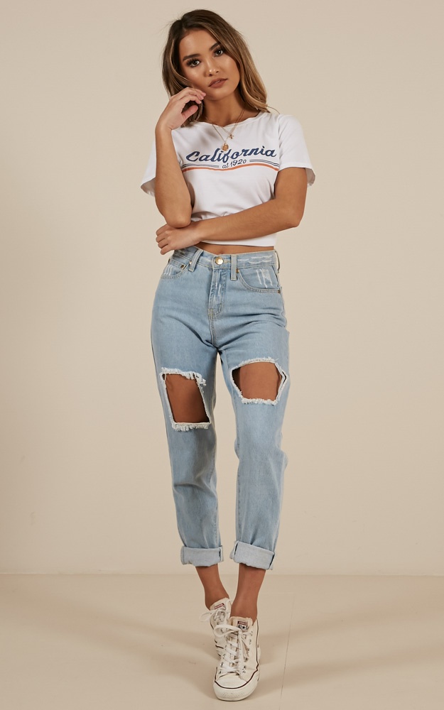 Daria Boyfriend Jeans In Light Wash | Showpo