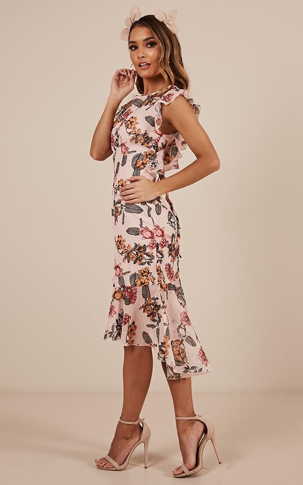 Tighten The Strings Dress In Blush Floral Showpo
