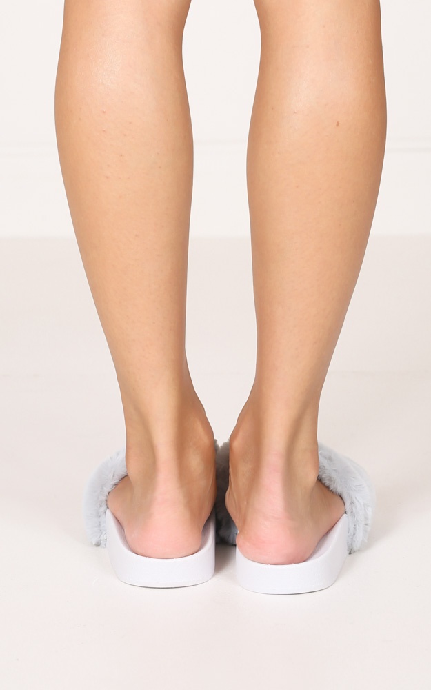 qupid grey booties