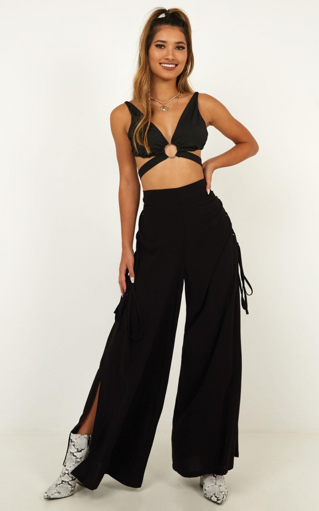 /t/n/tn_torn_in_two_pants_in_black.jpg