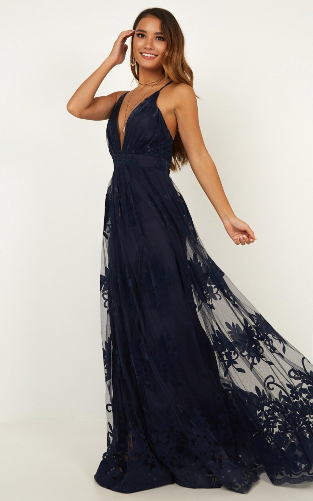 promenade maxi dress in wine