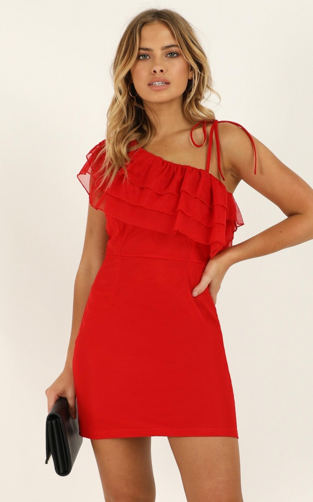 /t/n/tntrails_of_the_past_dress_in_red.jpg