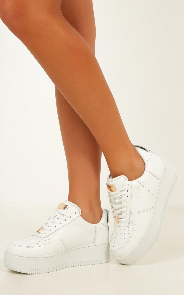 /t/n/tnwindsor_smith_-_racer_sneakers_in_white_leather.jpg